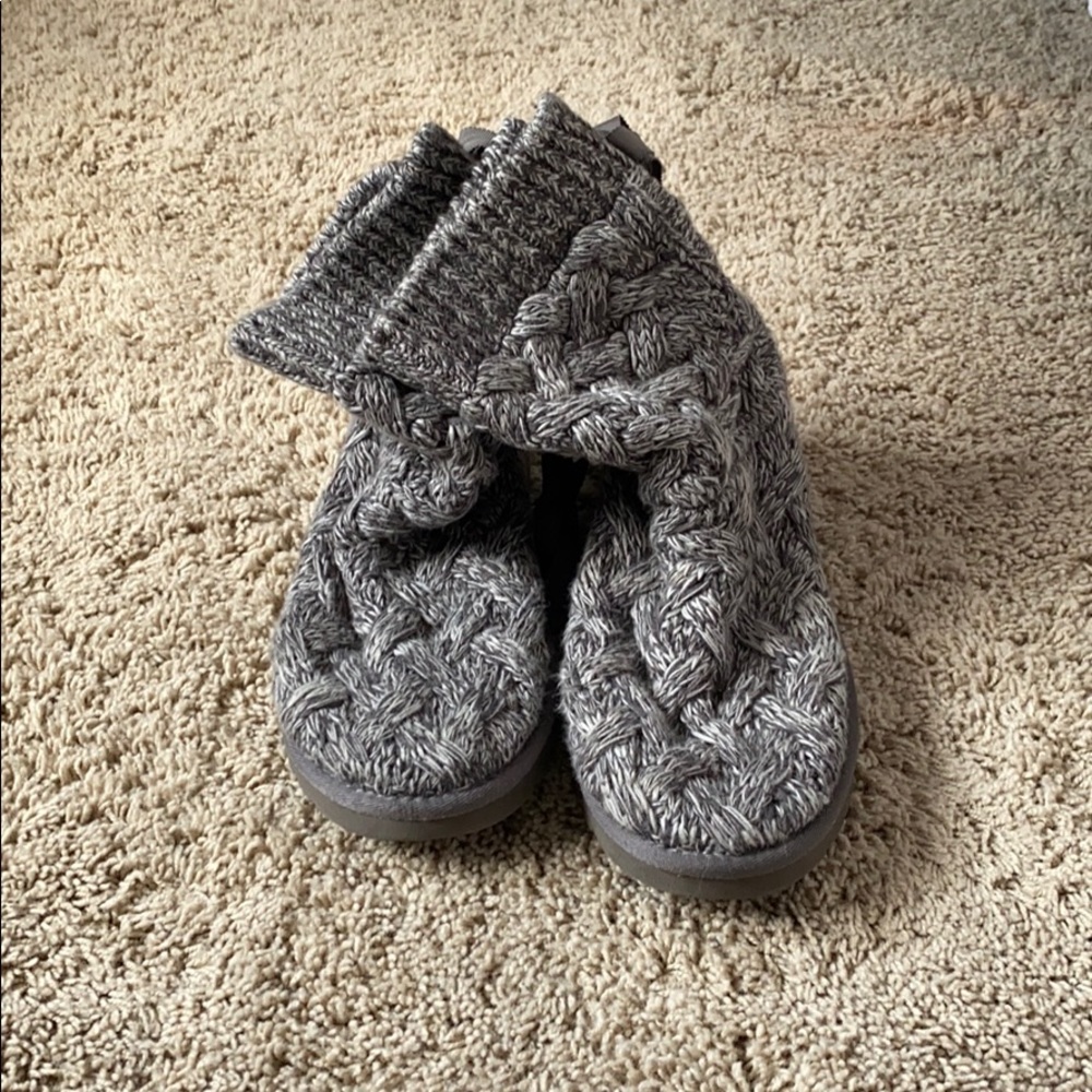 Gray knit lace-up UGGS